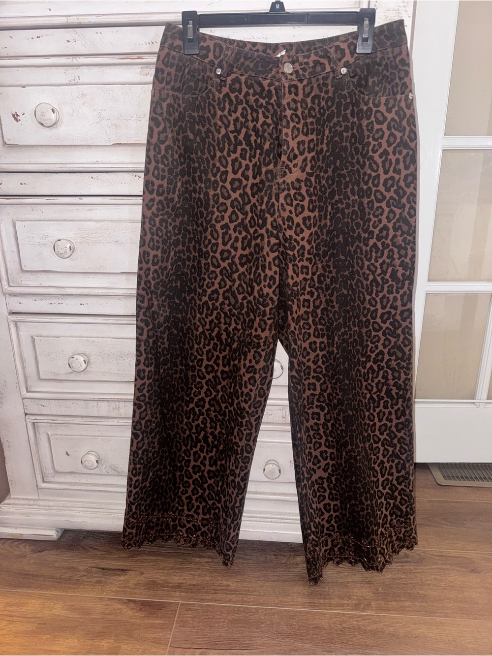 entro Leopard Wide-Leg Jeans